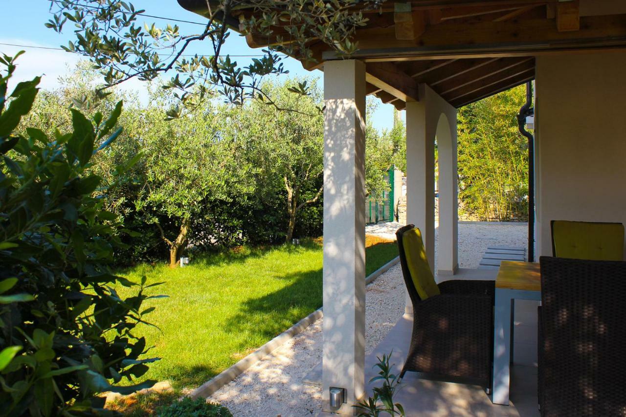 Holiday Home Liberta Krnica Exterior foto